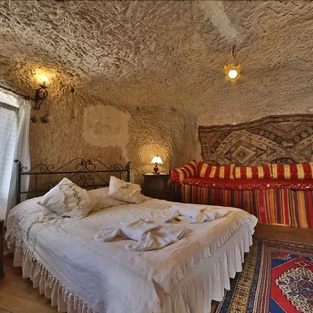 Kelebek Cave Γκόρεμε